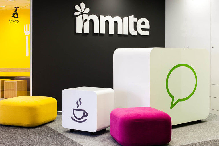 Kancelare inmite 01 recepce nabytek ikony mobilnich aplikaci