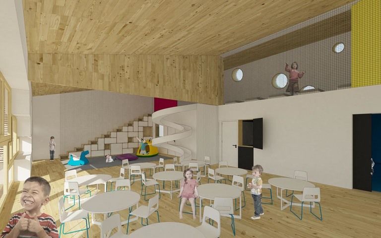 interiér typické třídy s hernou v přízemí a lehárnou v patře. návrat do herny probíhá zpravidla po skluzavce – mateřská škola v semilech | Horalík Atelier